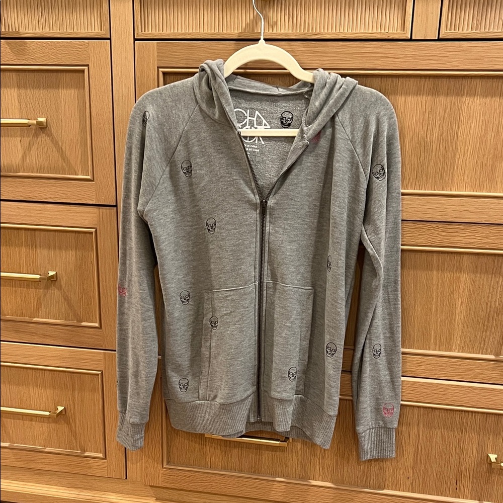 Chaser Brand Gray Skull Patterned Women’s  Hoodie Size Small never worn - NWOT